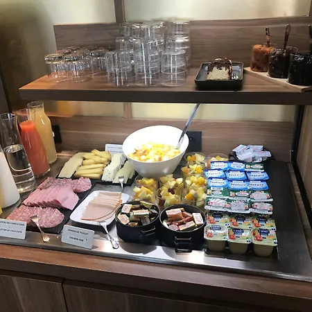 Des Nations Saint Germain Hotel