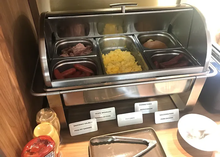 Des Nations Saint Germain מלון