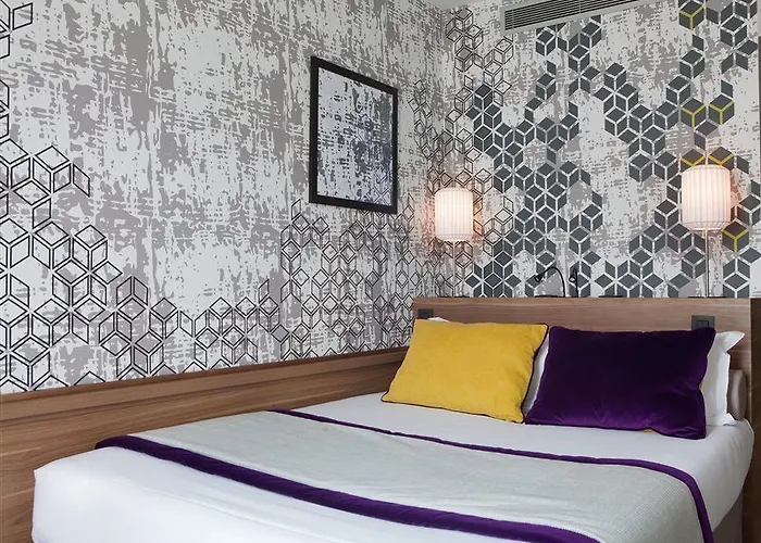 Hotel Des Nations Saint Germain 3*